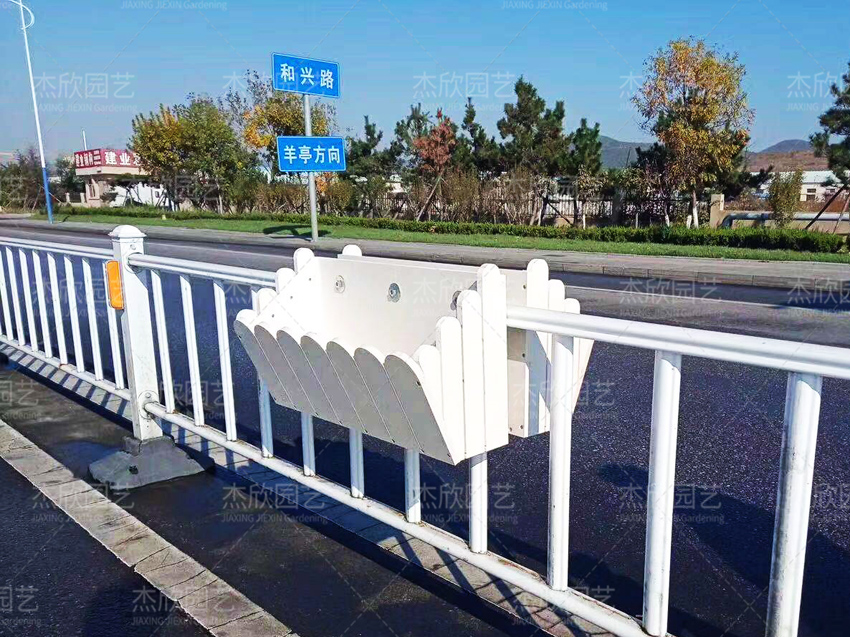 花箱式護(hù)欄裝飾效果怎么樣？
